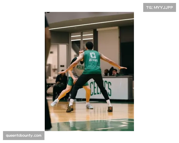 凯尔特人塔图姆康复训练进展 绿军防守效率联盟最佳待核心回归